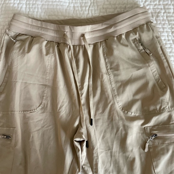 VILIGO WOMENS HIKING CARGO JOGGER PANTS KHAKI XL NEW WITH TAGS - Picture 8 of 12